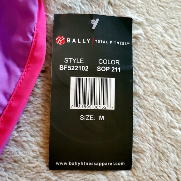 Bally Total Fitness Women's Biking Shorts Medium - Picture 2 of 6